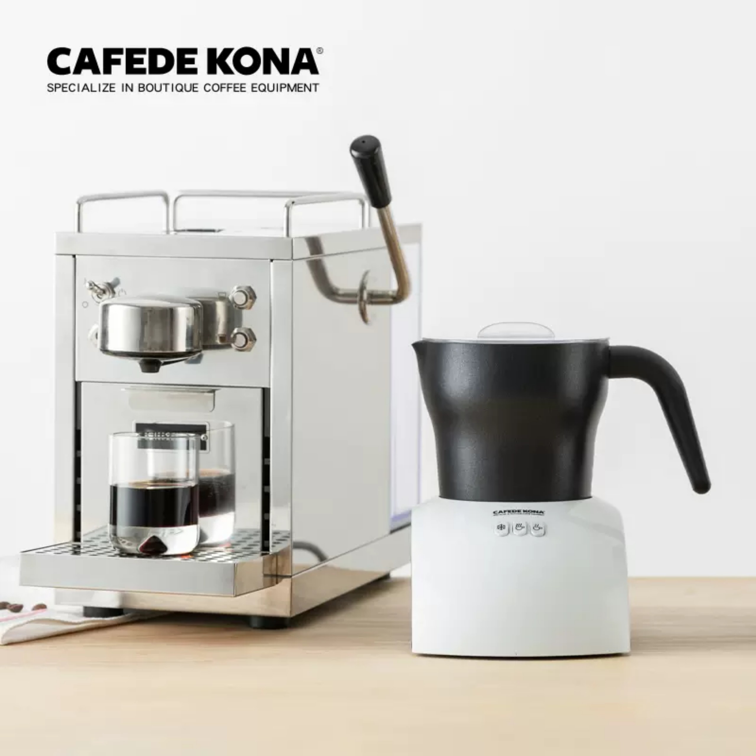 Máy đánh sữa nóng lạnh tự động 250ml CAFE DE KONA