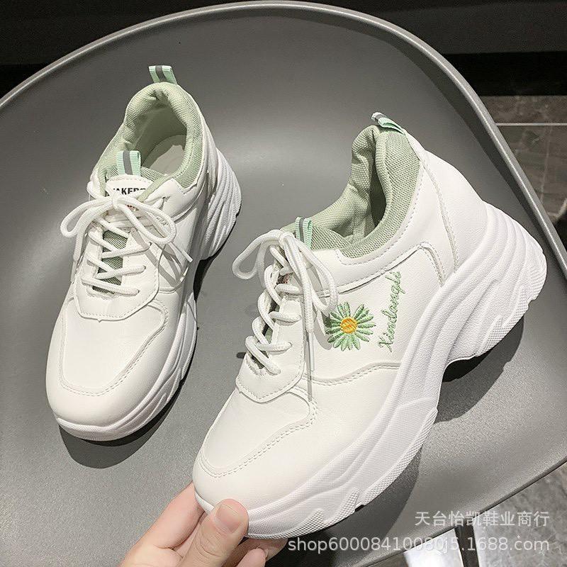 Giầy thể thao nữ nâng đế 7 phân hoa cúc xanh