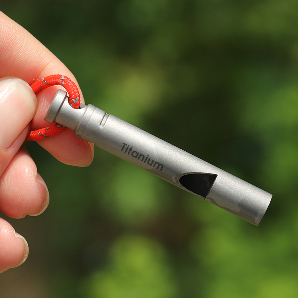 Còi Khẩn Cấp Bằng Titanium Siêu Nhẹ Có Dây Cắm Trại Dã Ngoại Đi Bộ Đường Dài