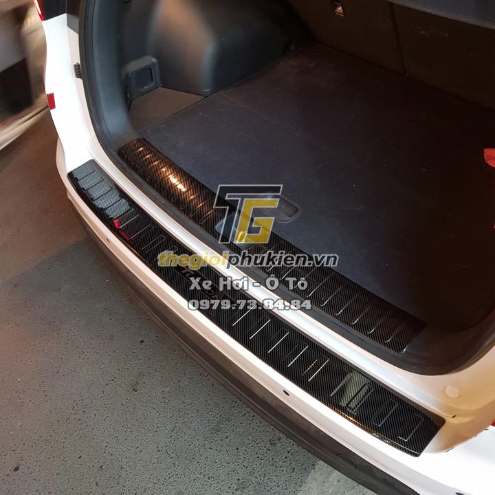 COMBO Nẹp bước chân và ốp chống trầy cốp Hyundai Tucson vân Carbon