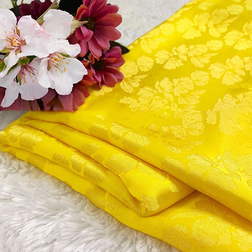 Vải Lụa Tơ Tằm hoa văn bèo sen màu vàng may áo dài, dệt thủ công, khổ rộng 90cm, mềm mượt & thoáng mát