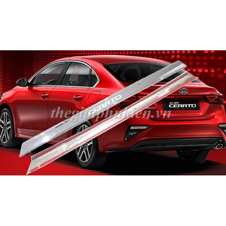 Ốp trang trí tay mở cốp sau Kia Cerato 2019
