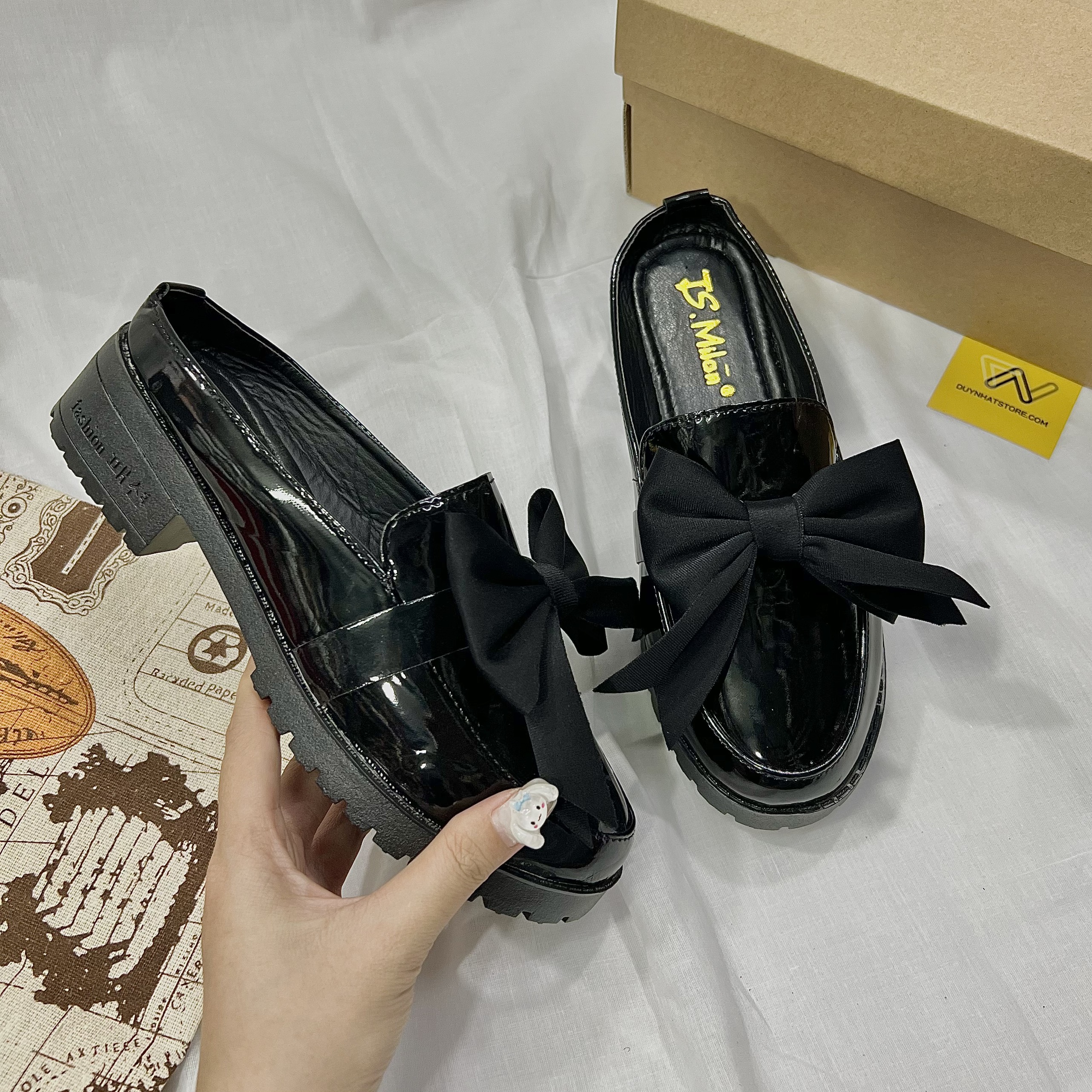 Dép Sục Nơ Cao 3cm Bít Mũi Tròn Kiểu Lolita Baby Doll Giày Duy Nhật Store Phối Uzzang Trend Phối Da Bóng Dép Bánh Mì Màu Đen