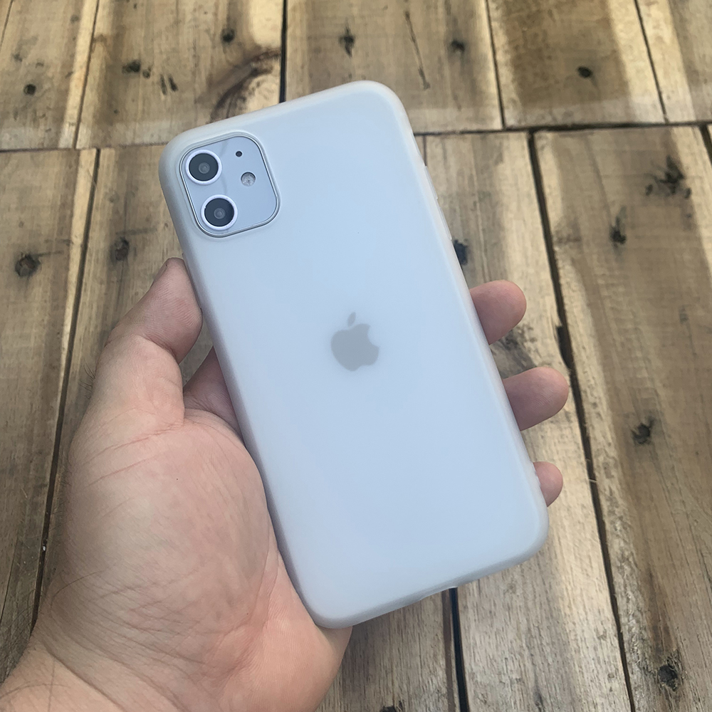 Ốp lưng dẻo trong sần nhám dành cho iPhone 11