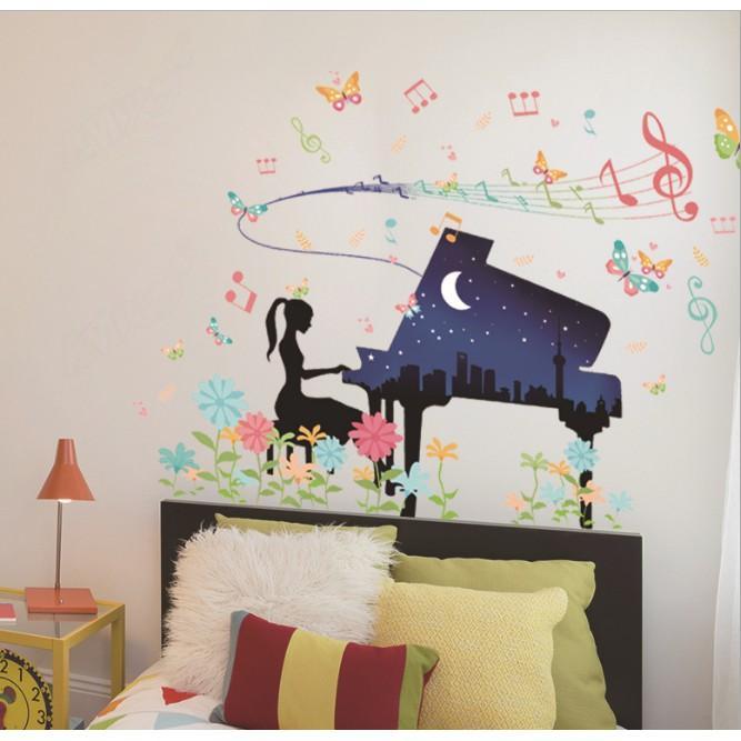 DECAL DÁN TƯỜNG CÔ GÁI ĐÁNH ĐÀN