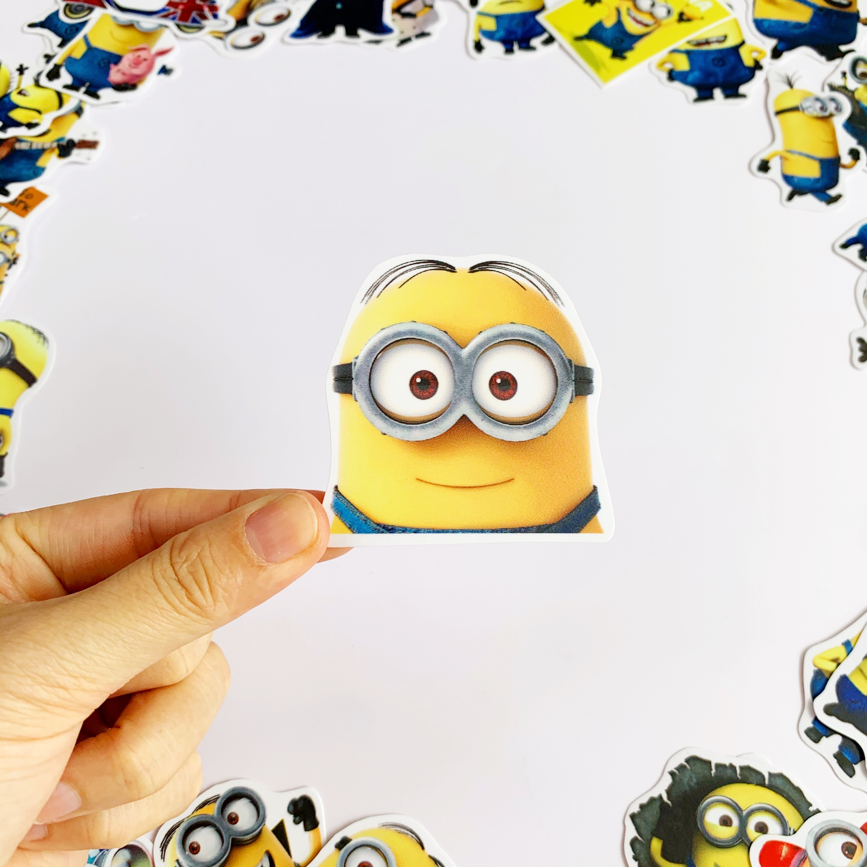 Sticker Minion Kẻ Cắp Mặt Trăng Ngộ Nghĩnh - Chất Liệu PVC Chất Lượng Cao Chống Nước - Kích Thước 4-8cm