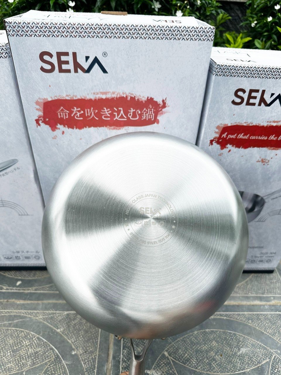 Chảo Tuyết Nguyên Khối SEKA, Chảo Inox Nguyên Khối Chống Dính, Đáy Từ 22, 24, 26cm Dùng Được Mọi Loại Bếp - Hàng Chính Hãng