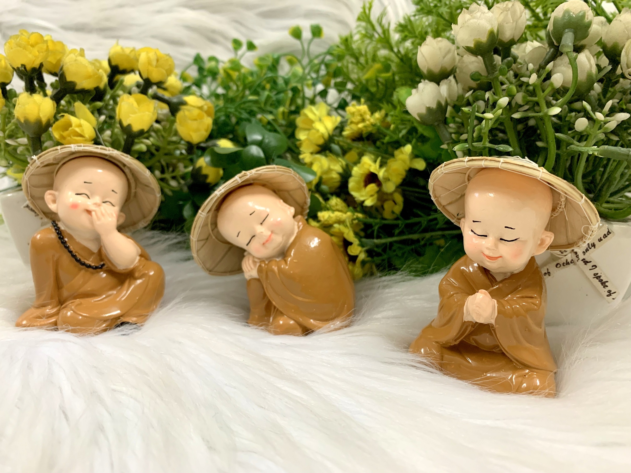 Chú Tiểu Hoan Hỉ Tài Lộc đội Nón Lá