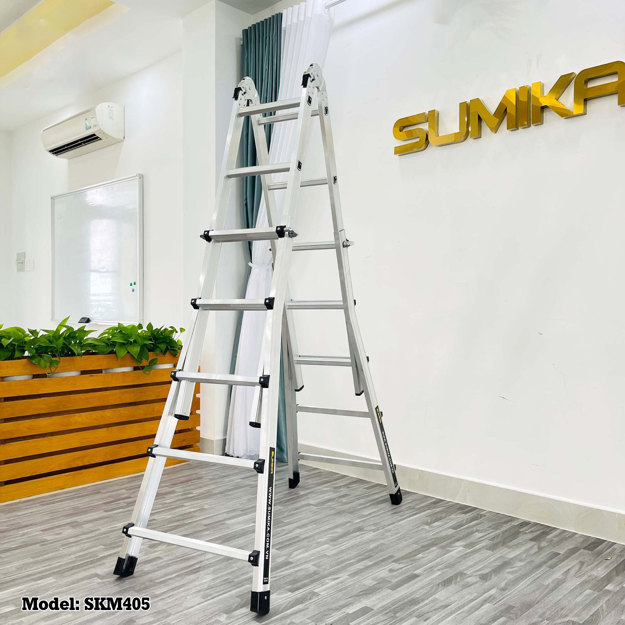 Thang nhôm trượt đa năng SUMIKA SKM405 - Chữ A cao nhất 2.5m, chữ I cao nhất 5.1m, tải trọng 300kg