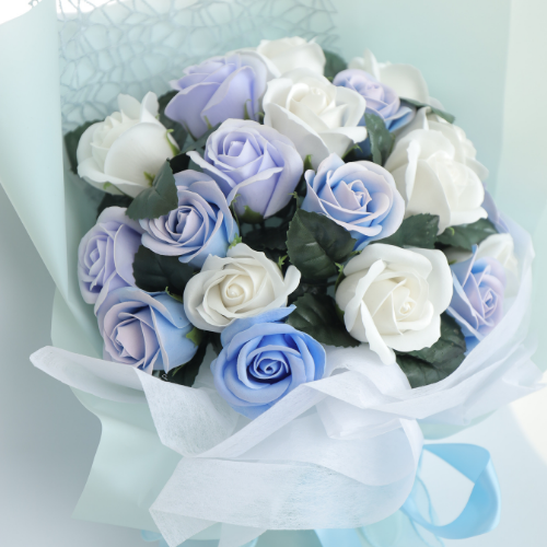 Bó hoa 20 bông hồng sáp tím trắng