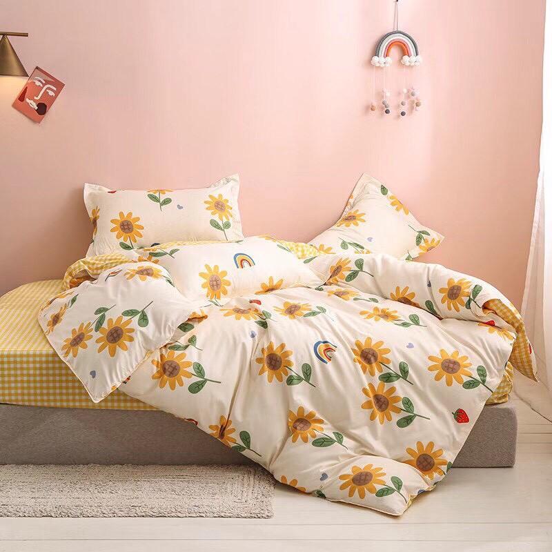 Bộ chăn ga Cotton Poly hoa vàng phối caro mẫu mới - Hàng nhập khẩu