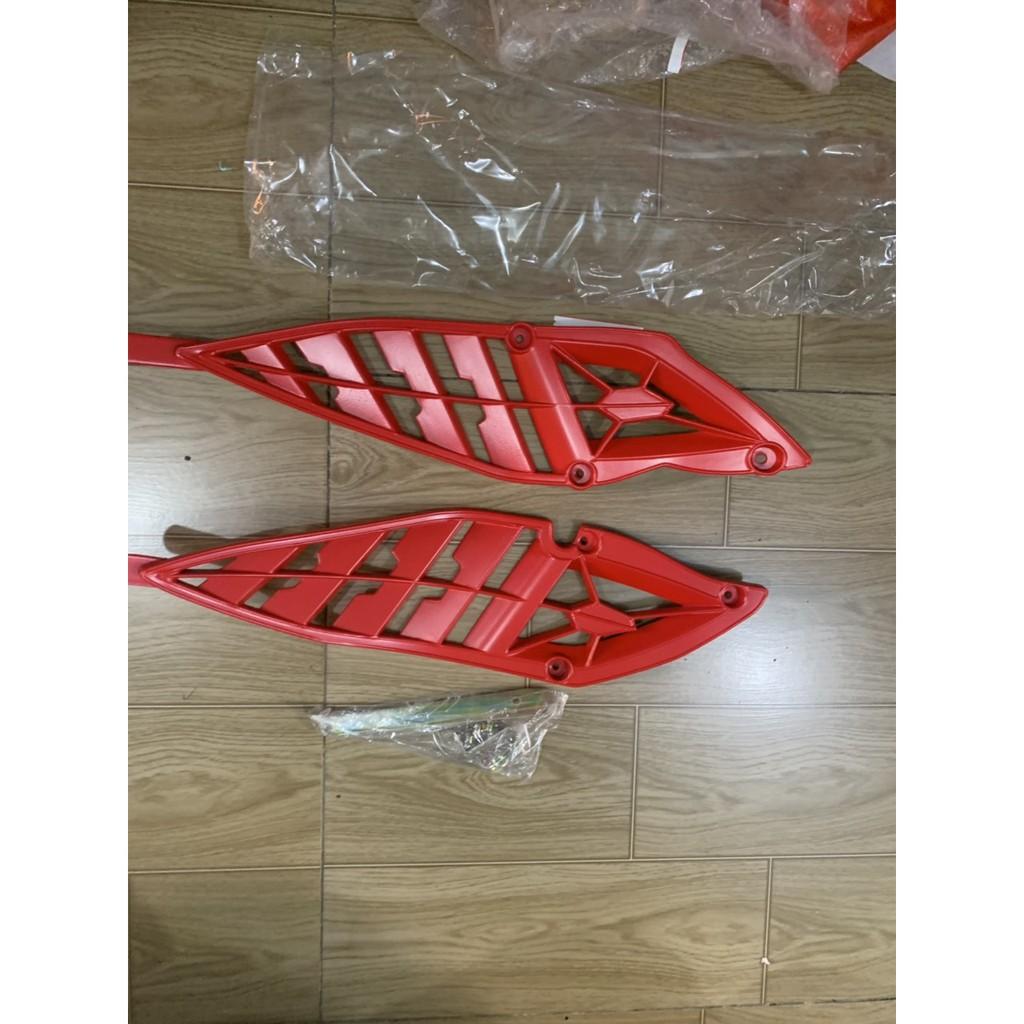 Ốp sườn xe WINNER X màu đỏ ( chất liệu nhựa )