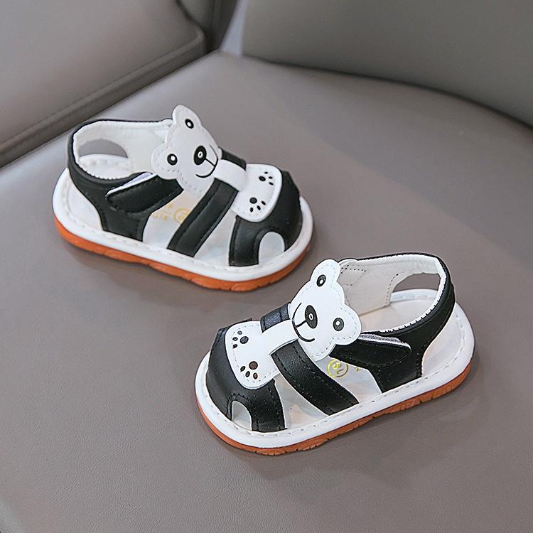 Sandal Tập Đi Cho Bé Trai Bé Gái Phát Tiếng Kêu Đế Mềm Chống Trơn Trượt Phong Cách Hàn Quốc D51