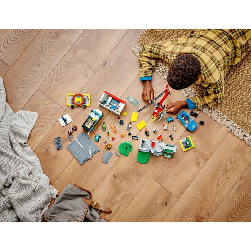 Đồ Chơi Lắp Ráp LEGO City Trụ Sở Cứu Hộ Khẩn Cấp 60371