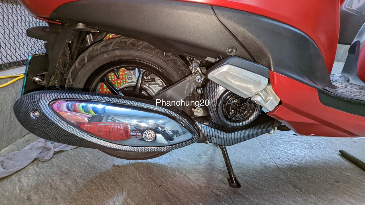 ỐP CHE PÔ DÙNG CHO ĐỜI XE YAMAHA GRANDE 2023 2024 CACBON