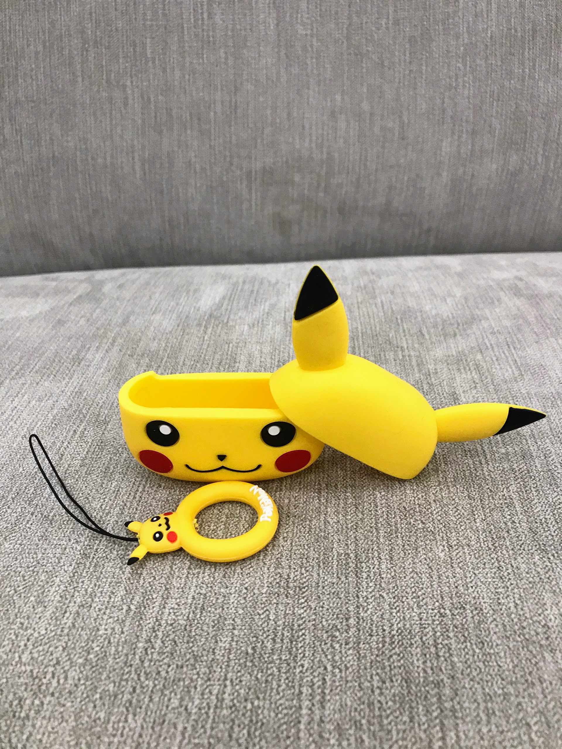 Case Airpods Pro Cao Cấp - Ốp Bảo Vệ Dành Cho Airpods Pro - Pikachu