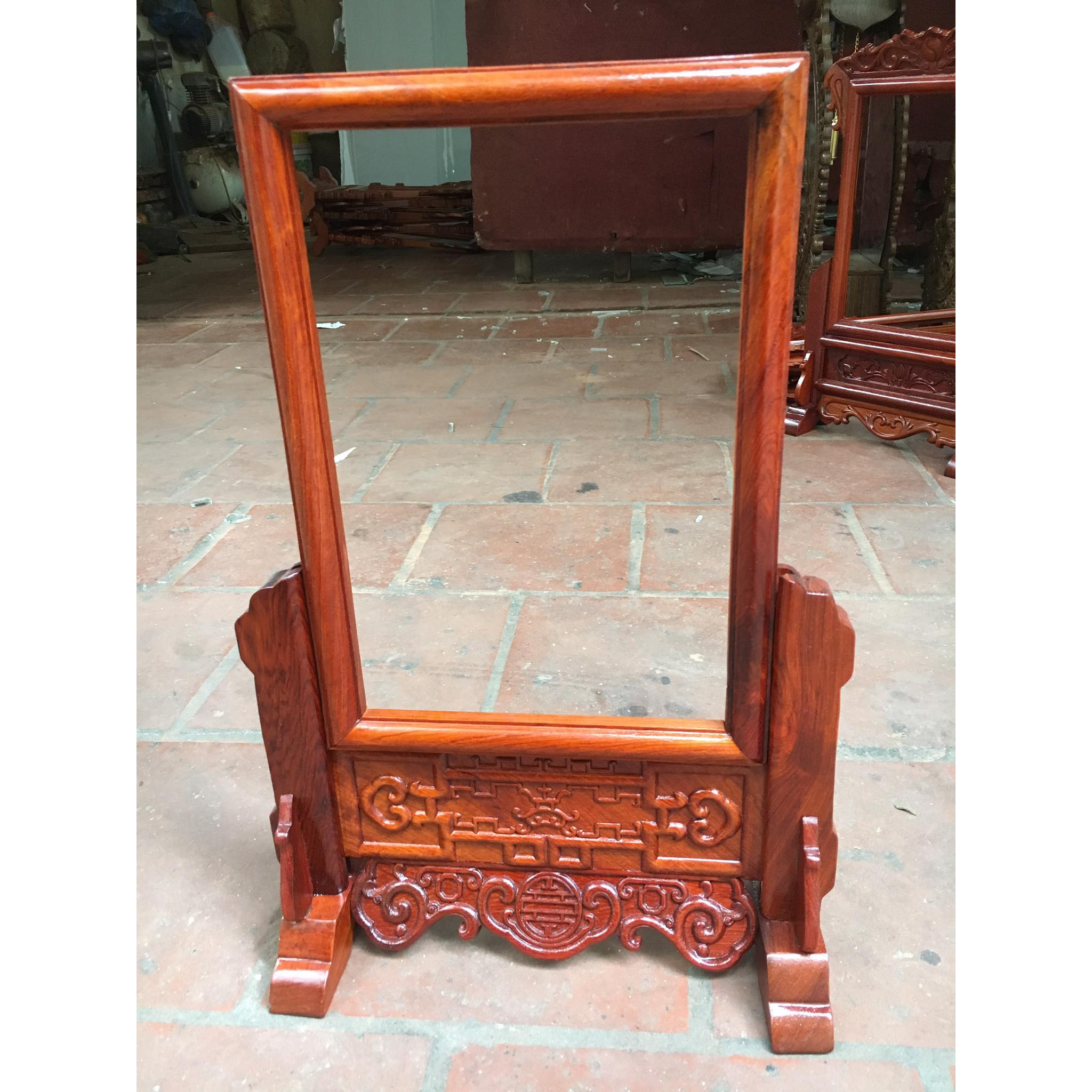 Khung ảnh thờ gỗ Hương dạ triện  ( lồng ảnh 20x30 )