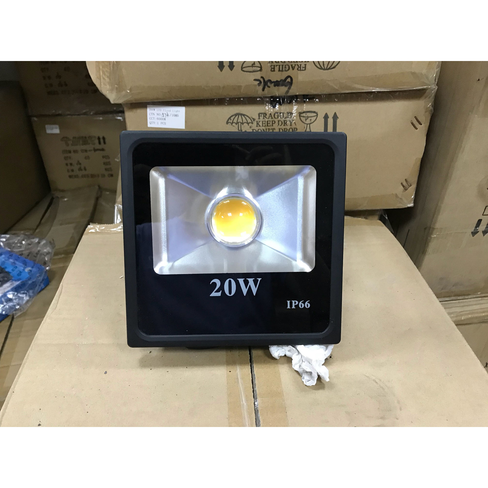 Đèn pha led mắt cầu chiếu xa công suất 20w