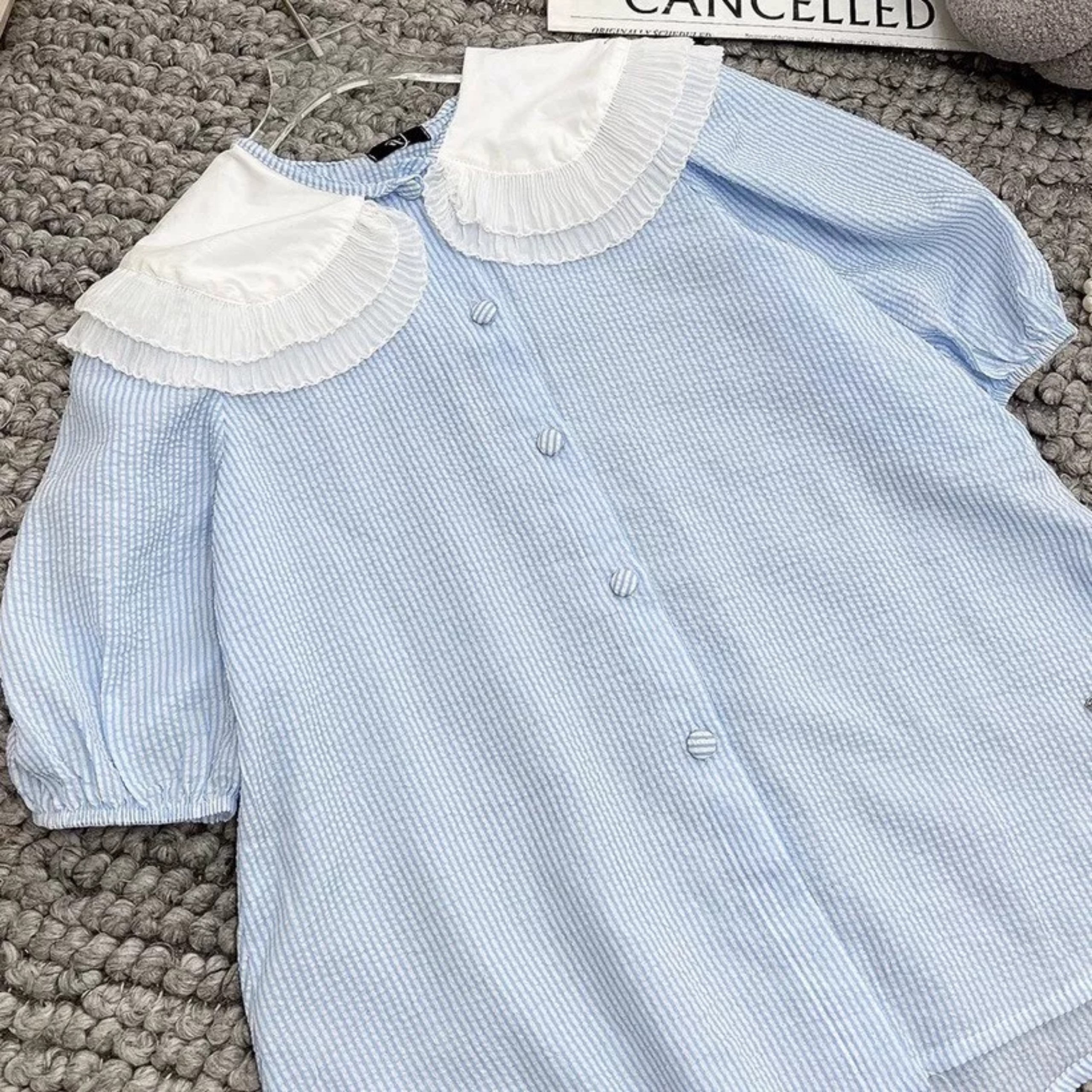 Áo Sơ Mi Nữ Cổ Sen Viền Bèo Tay Bồng Kẻ Vải Xốp Phối Màu Tiểu Thư Siêu Xinh