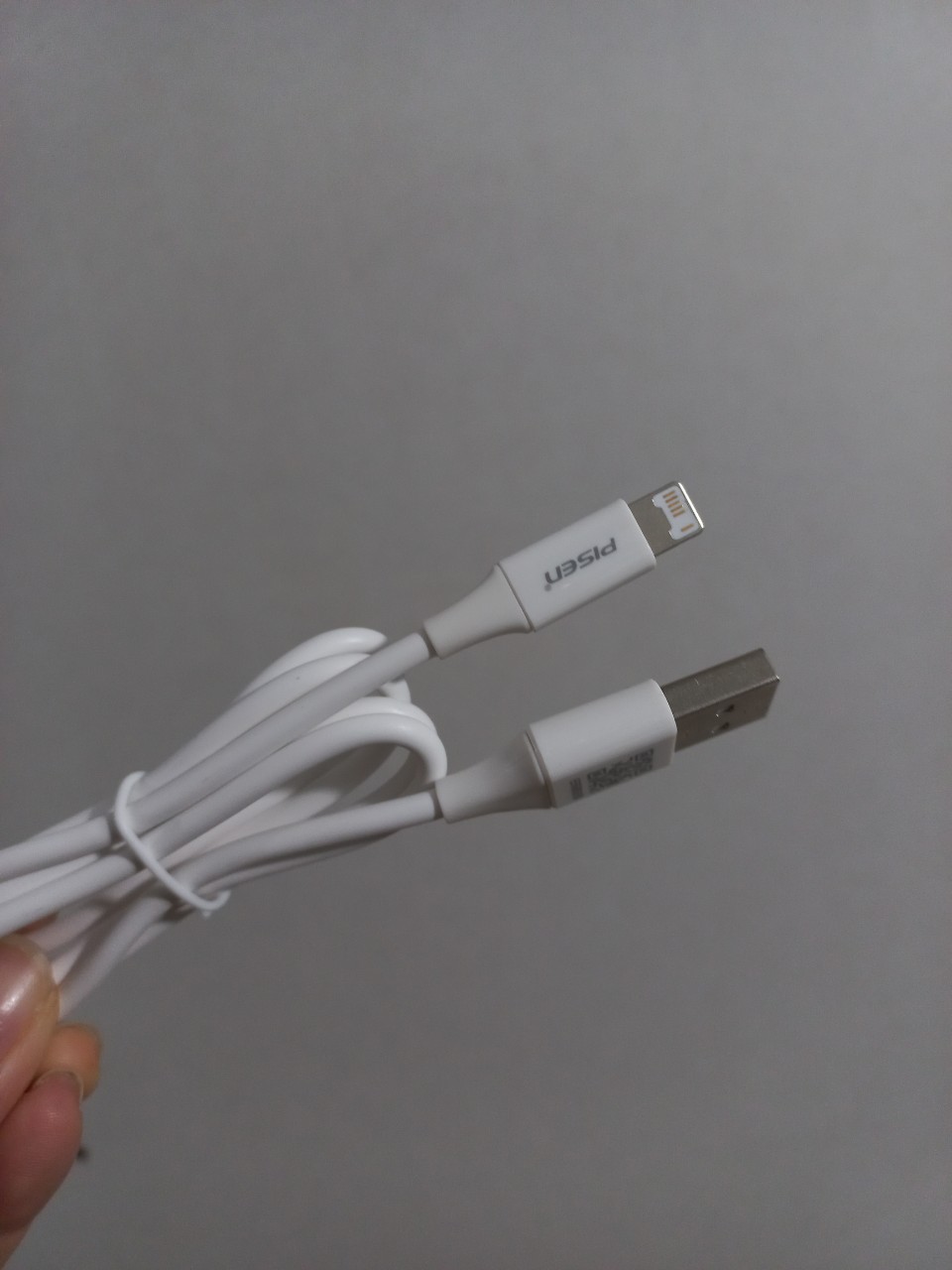Cáp sạc cho ip 2.4A dây trắng nhỏ giống dây nguyên bản thương hiệu Pisen AL05 _ Hàng chính hãng