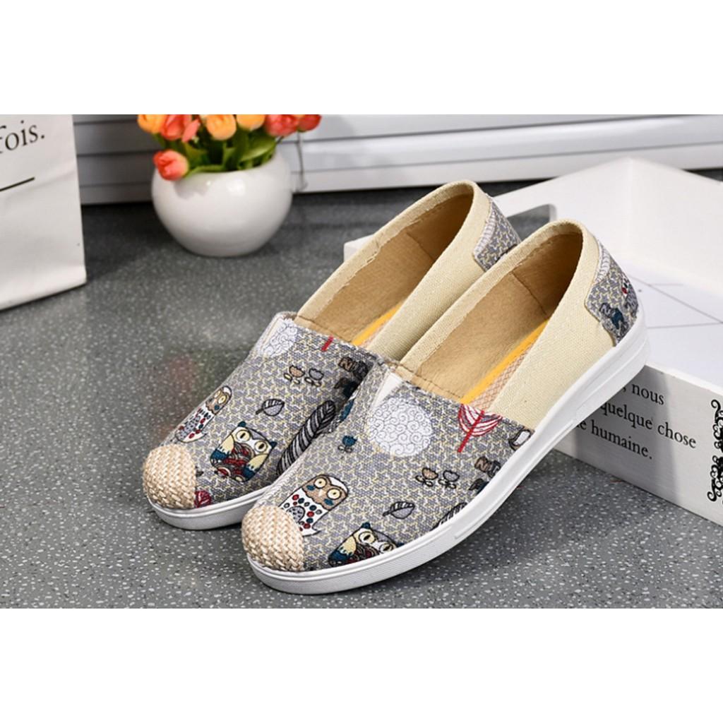 GIÀY LƯỜI SLIP ON VINTAGE HOẠ TIẾT CHIẾC LÁ MÀU XÁM