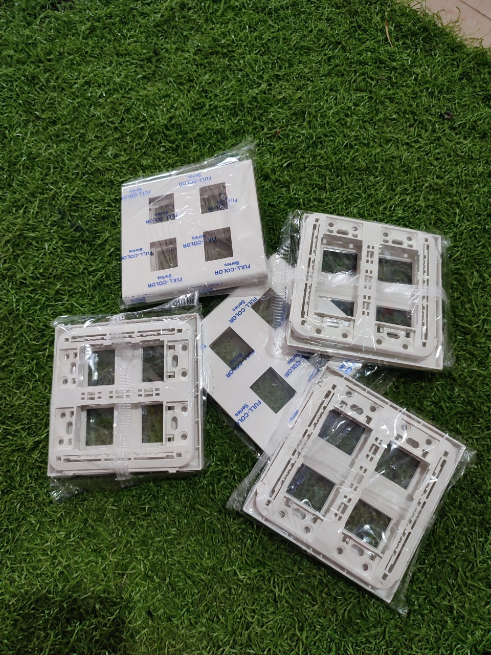 Hộp 10 Cái Mặt 4