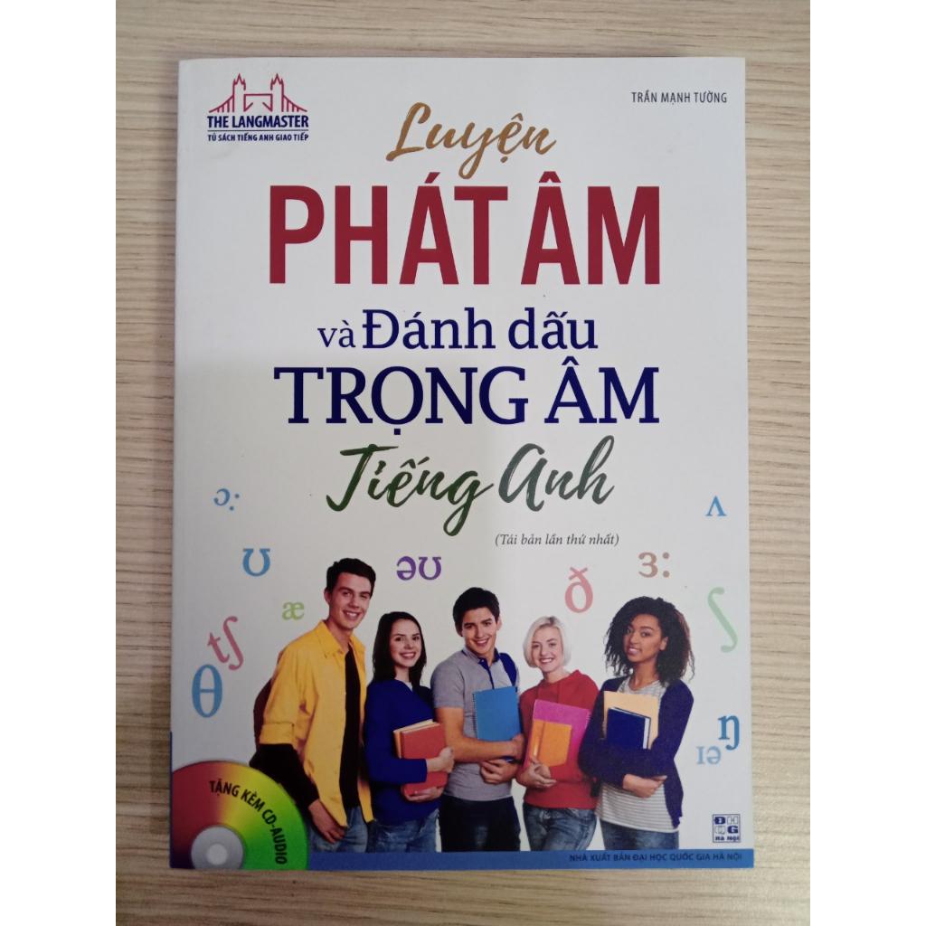 Sách - 130 bài luyện nghe tiếng Anh ( Kèm CD)