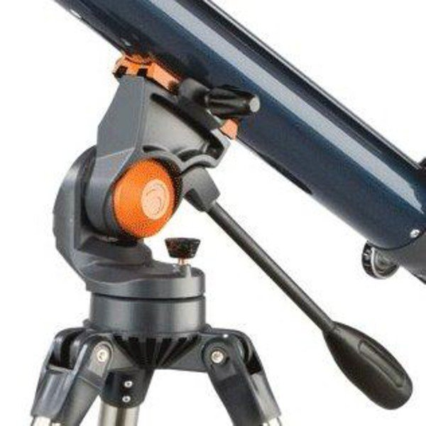 Kính thiên văn Celestron AstroMaster 70f900AZ-Hàng chính hãng