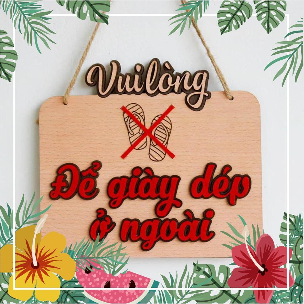 Bảng gỗ Vui lòng để giày dép bên ngoài