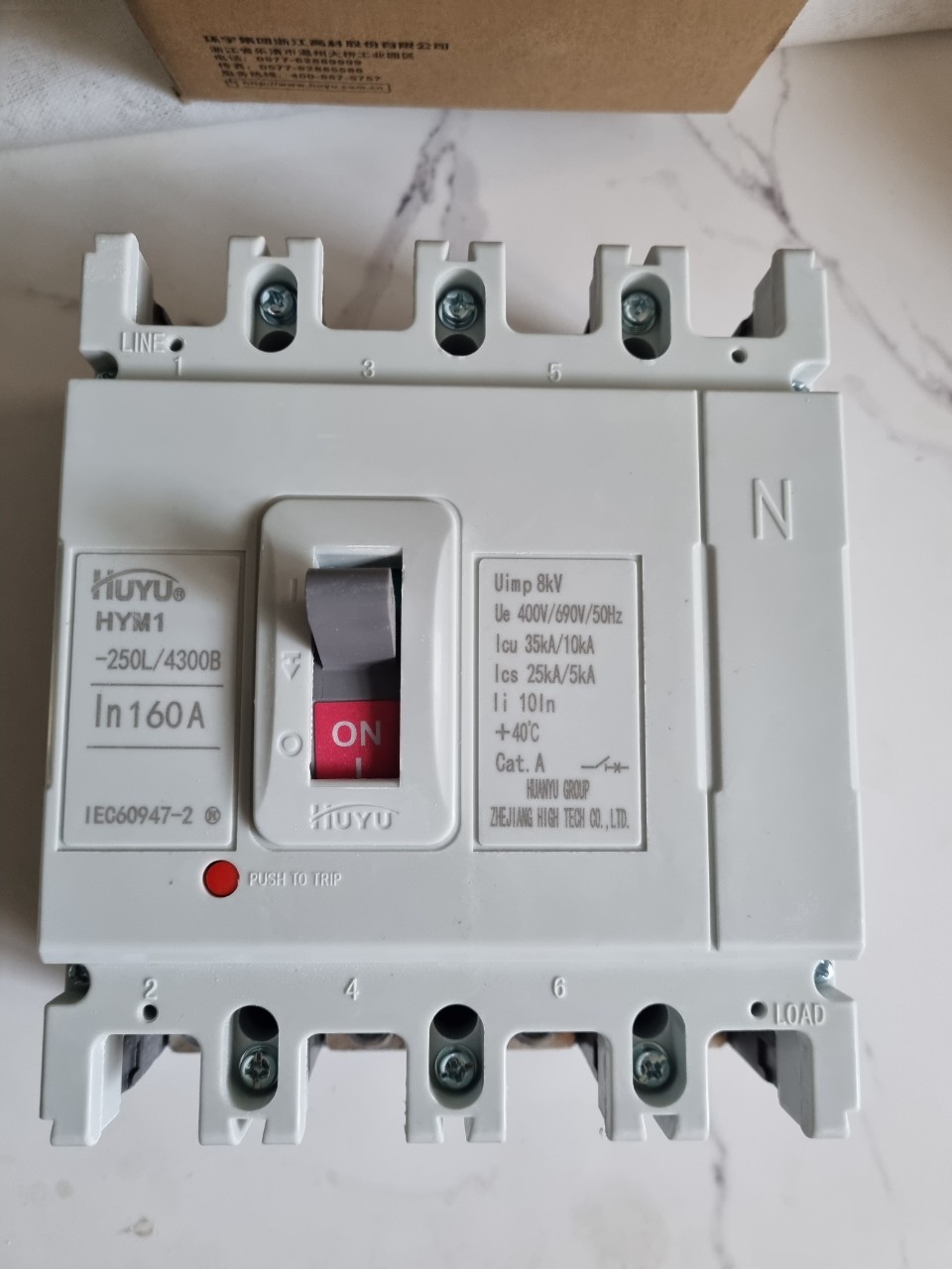 Áp tô mát HUYu HYM1-250L/ 4300B 4P 160A 25kA