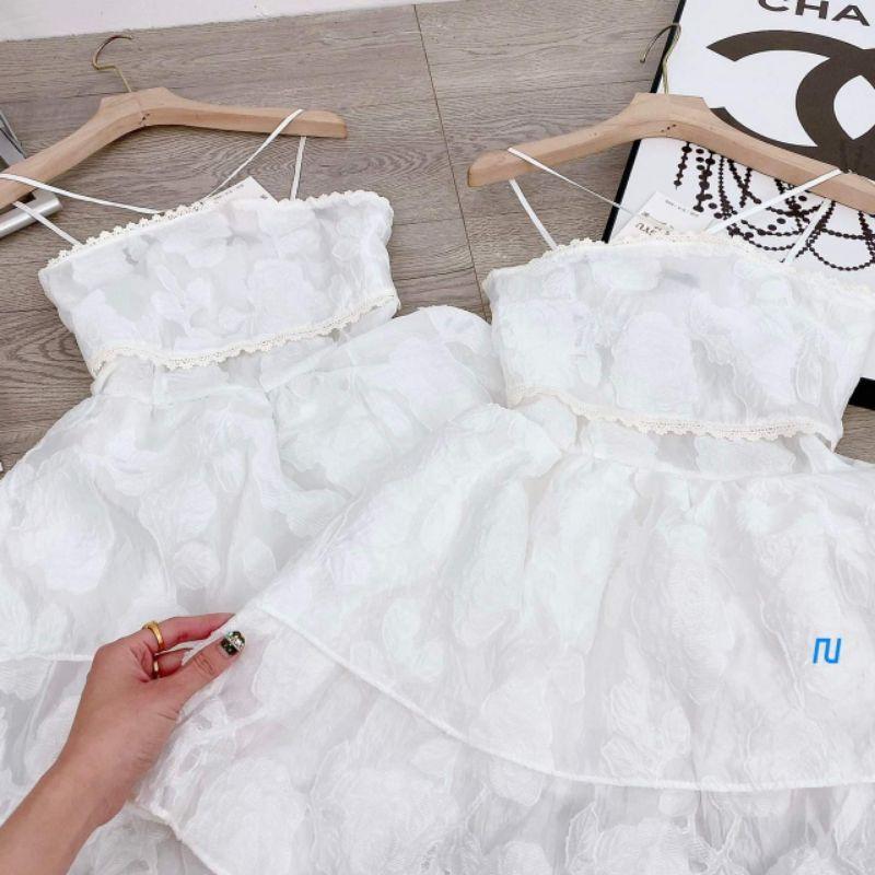 ĐẦM CỔ YẾM REN XẾP TẦNG DÁNG XOÈ