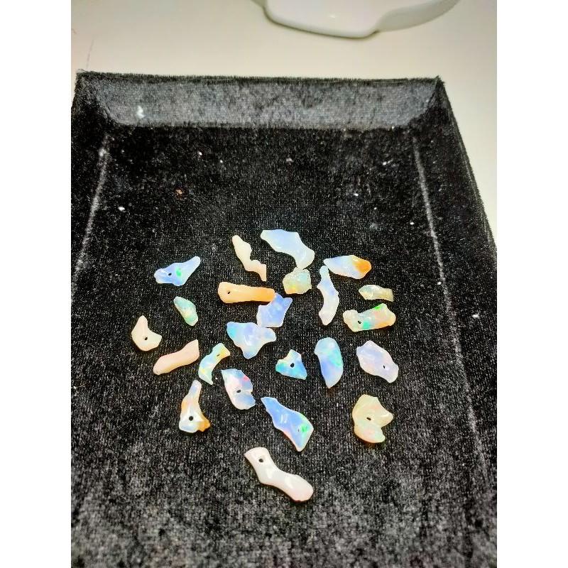 Ng ọc opal 250k-350k/viên