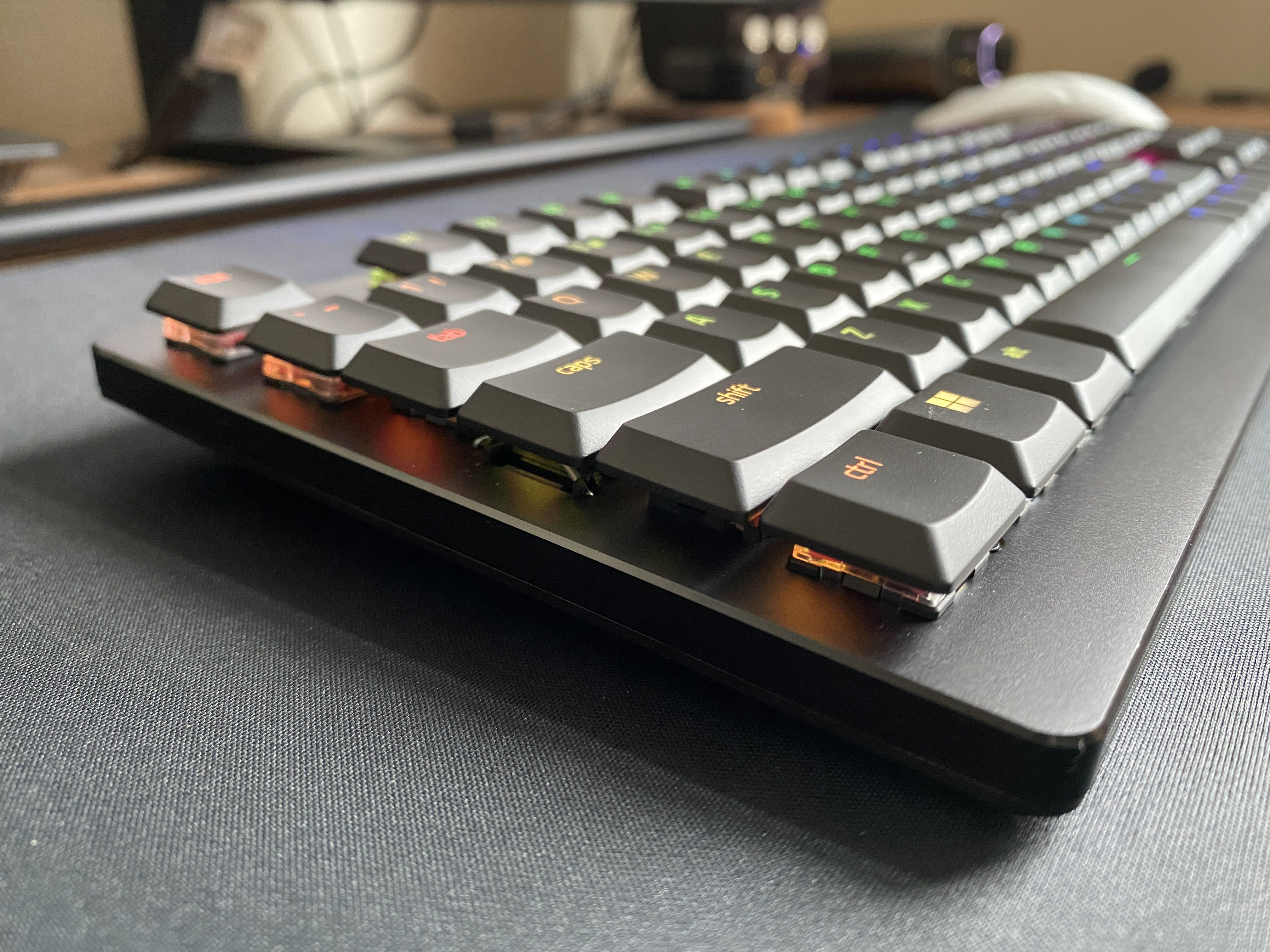 Bàn phím Razer DeathStalker V2 Pro/DeathStalker V2 Pro Tenkeyless - Mới, hàng chính hãng