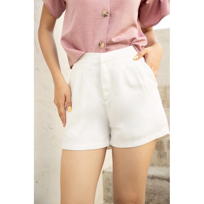 Quần short Clothesrack xếp ly trắng