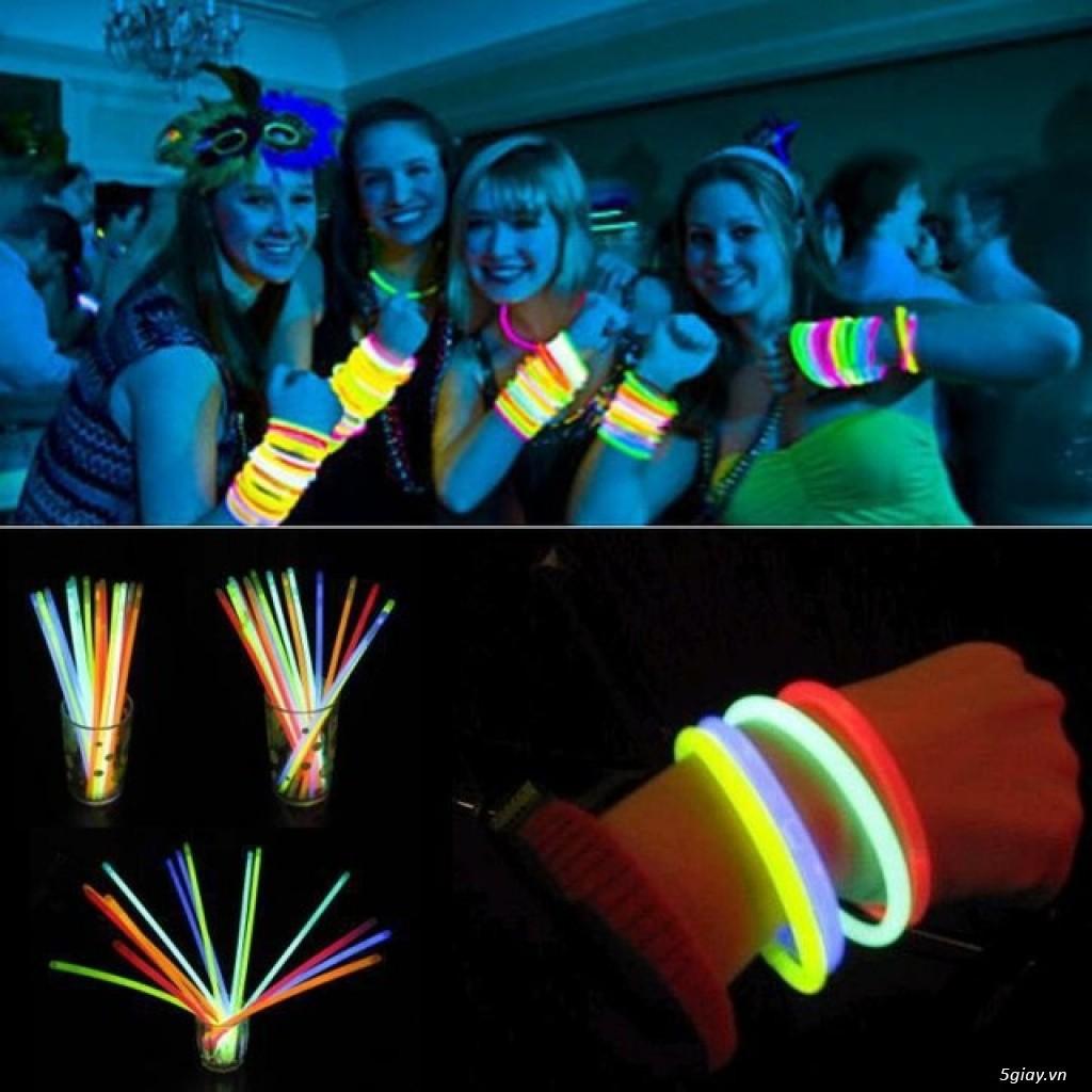 Hộp 100 Vòng Tay dạ Quang - Que Phát Sáng ( Glow Stick ) - LICLAC prooo  NMS12171