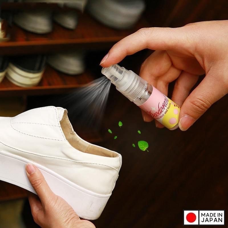 Chai xịt khử mùi giày kháng khuẩn 10ml - Hàng nội địa Nhật Bản