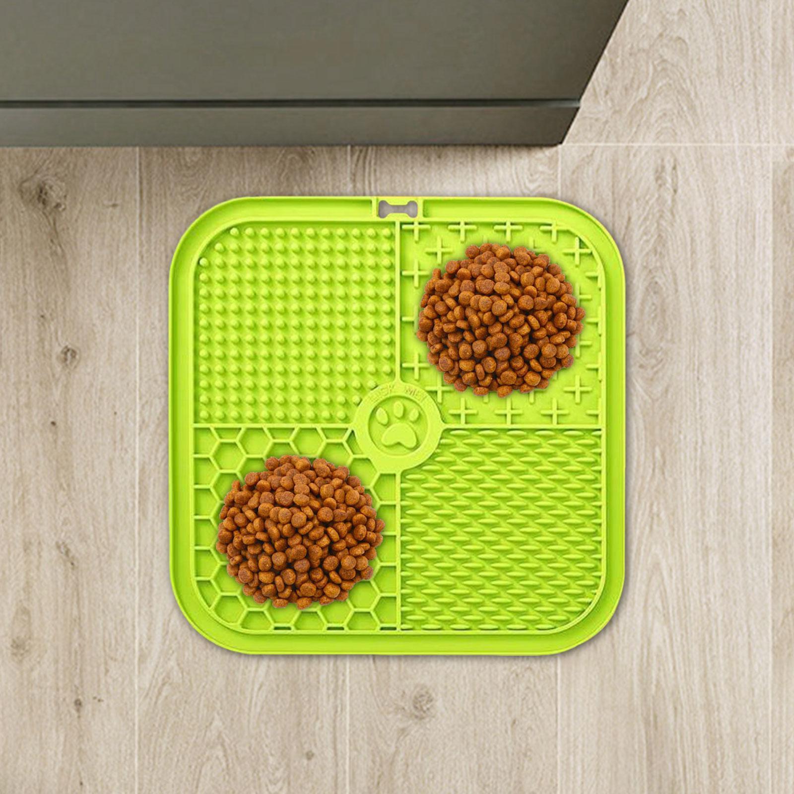 Licking Mat for Dogs and Cats with Suction Cups Pet Food Licking Mat
