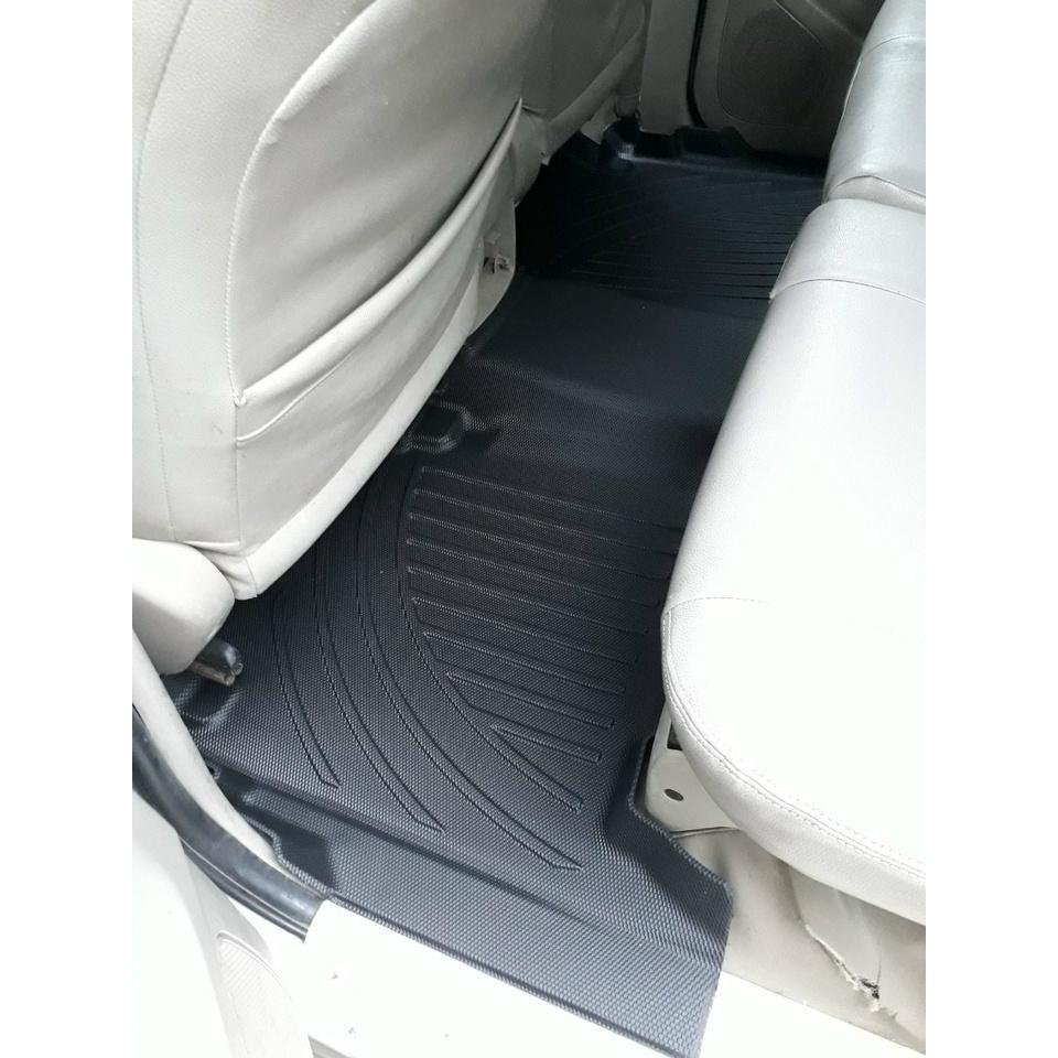 Thảm lót sàn cho xe Toyota Innova 2008-2016 thương hiệu DCSMAT, chất liệu TPV cao cấp