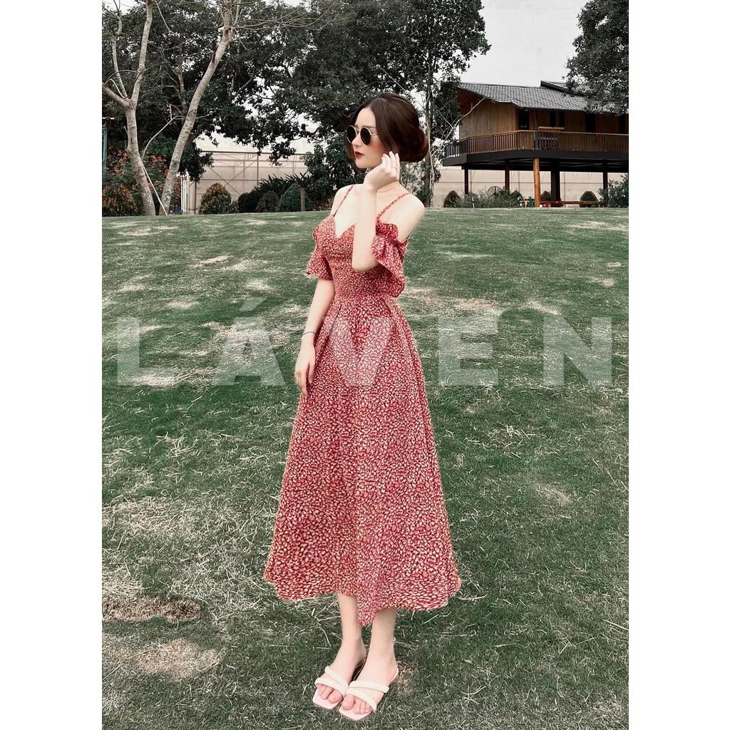 Đầm maxi đi biển hai dây tay bèo duyên dáng tùng xòe, màu đỏ tươi trẻ giúp nàng nổi bật