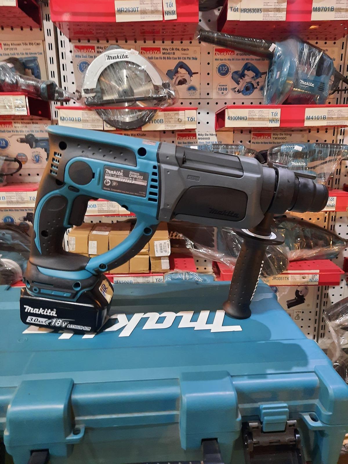 MÁY KHOAN ĐỘNG LỰC 800W 26MM MAKITA HR2630T - HÀNG CHÍNH HÃNG