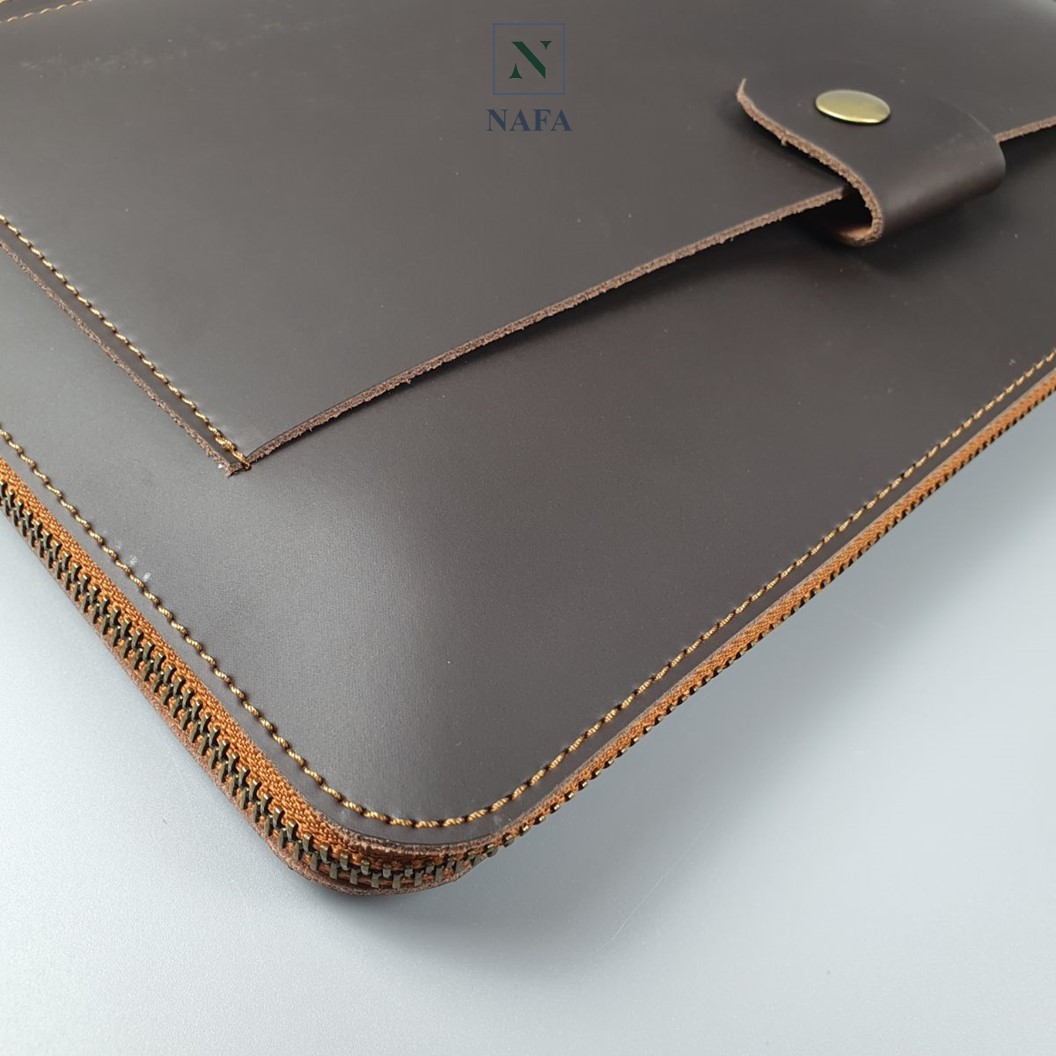 Clutch cầm tay nam, túi đựng macbook, ipad 12inch NAFA CL139 da bò sáp - màu nâu