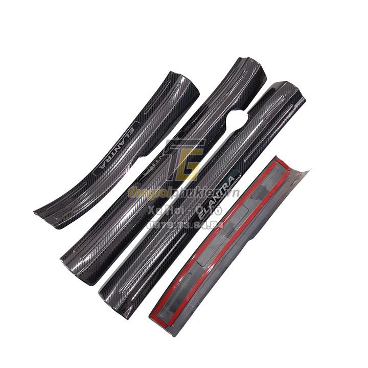 Combo ỐP BẬC CỐP VÀ BẬC CỬA xe Hyundai Elantra 2017-2020 vân Carbon