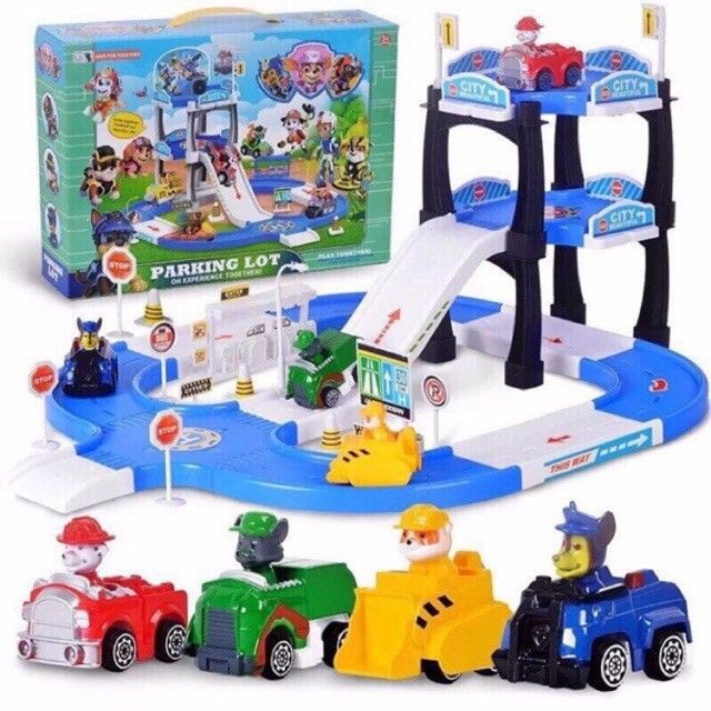 Bộ đồ chơi lắp ráp đường trượt và đội đua xe chó cứu hộ - Bãi đỗ xe chó cứu hộ