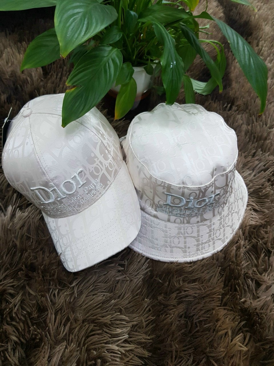 Combo nón cặp nam nữ logo Di.or thêu phối vải gấm form chuẩn thời trang đường phố cao cấp