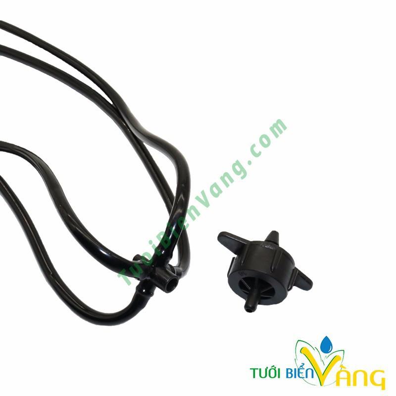 Bộ 4 que tưới nhỏ giọt có bù áp chất lượng tốt.