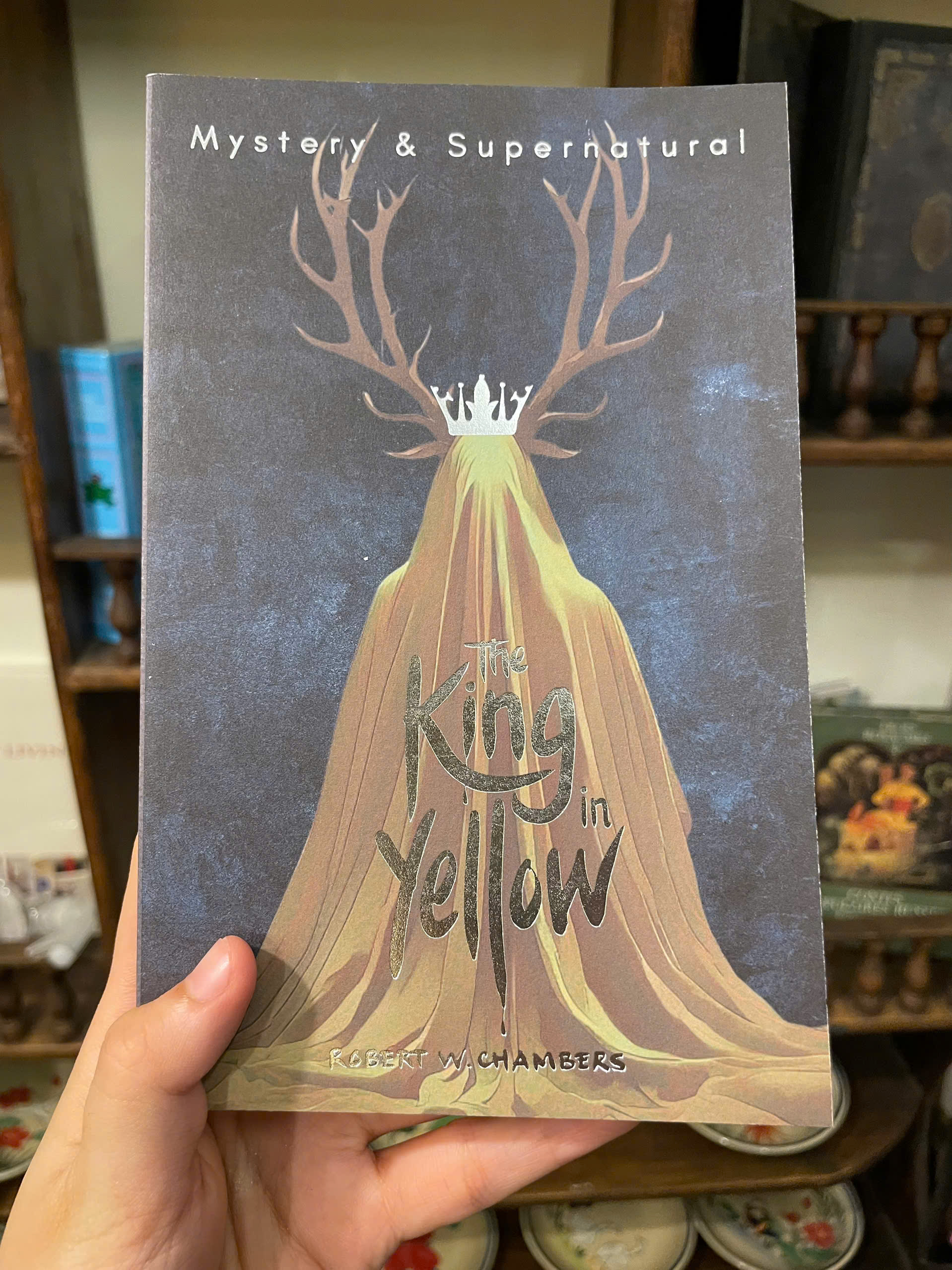 Sách - The King in Yellow (Tales of Mystery &amp; The Supernatural) by Robert W. Chambers | Horror Book