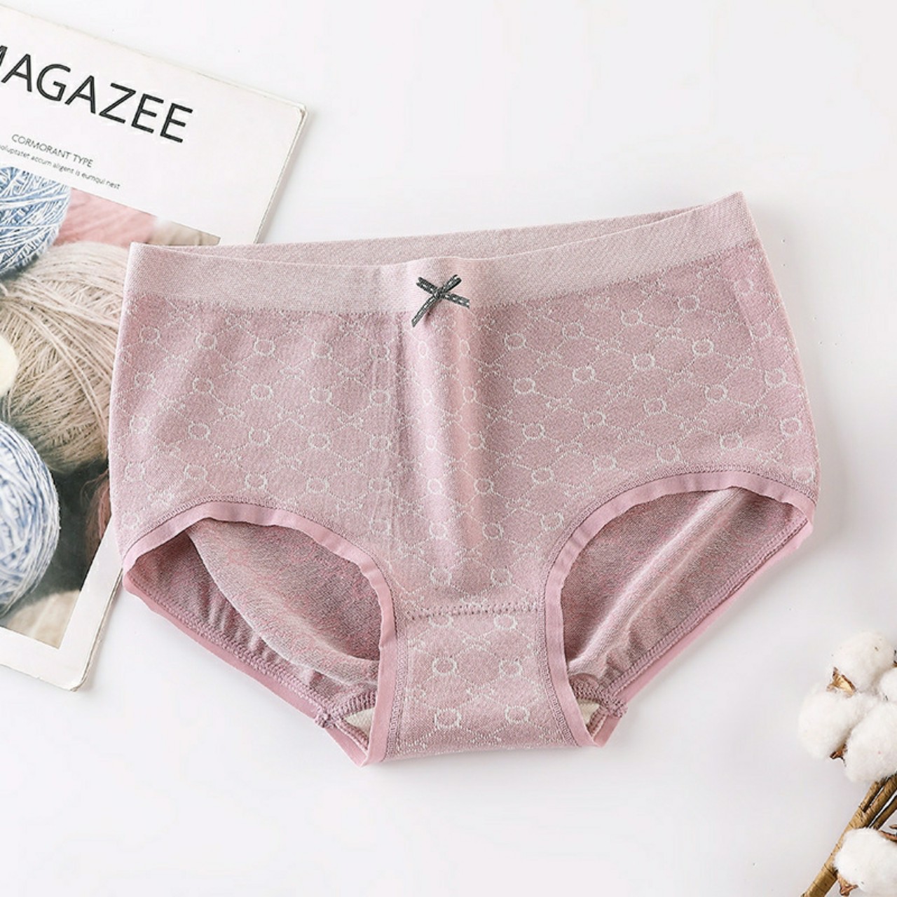 Quần lót cotton cao cấp xuất Nhật nâng mông vân thêu