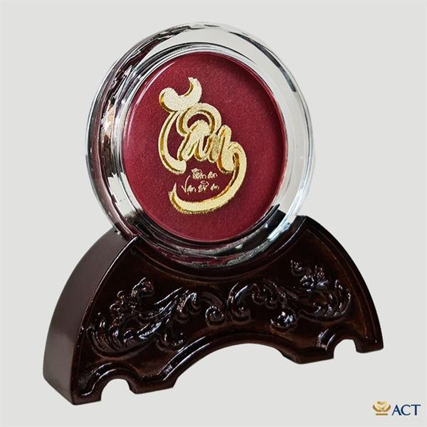 Quà tặng Chặn Giấy Chữ Tâm