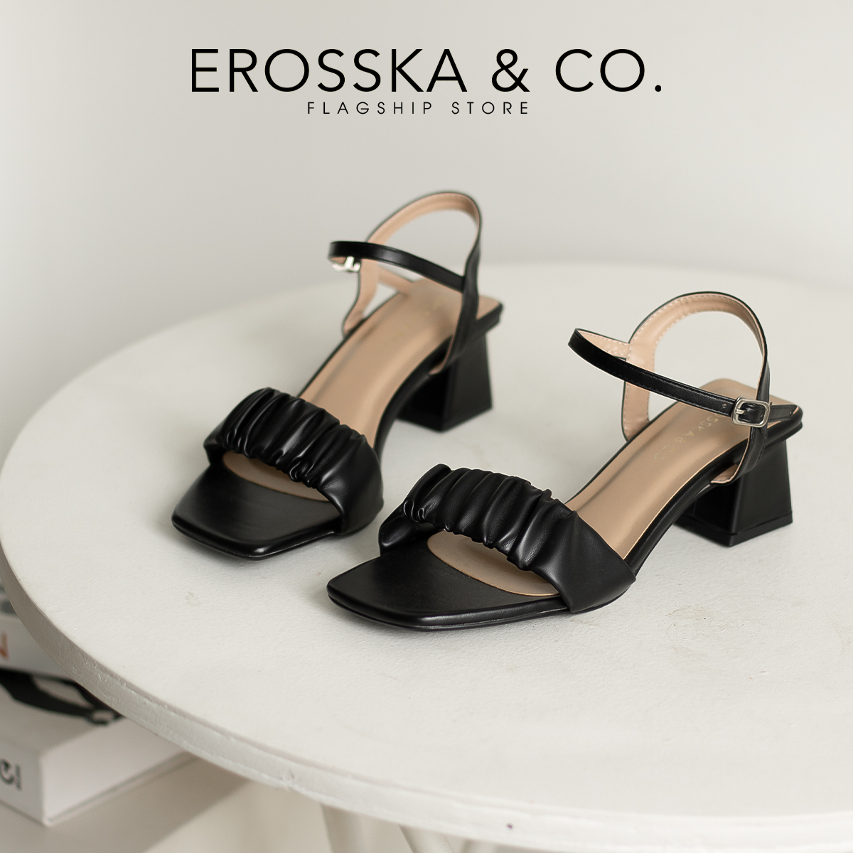 Erosska - Giày sandal cao gót nữ mũi vuông quai nhún cao 4cm - EB051