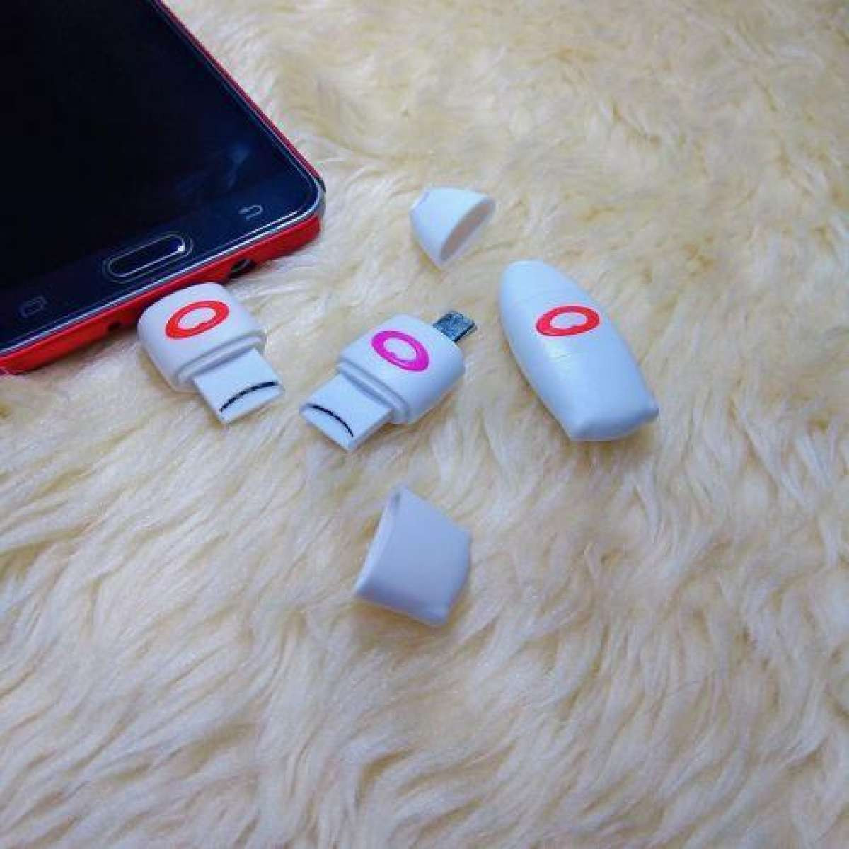 Đầu Đọc Thẻ Nhớ Cho Điện Thoại Android cổng MicroUSB - Giao màu ngẫu nhiên